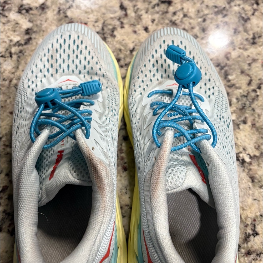 Worn hokas Clifton 8 size 7.5